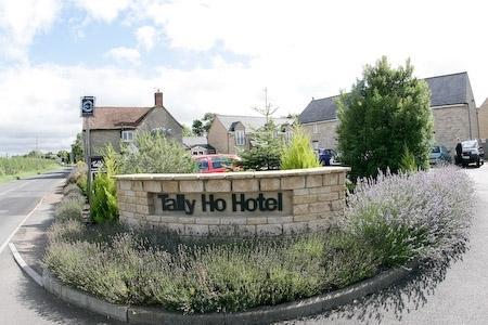 بيسيستر The Tally Ho Hotel - B&B المظهر الخارجي الصورة
